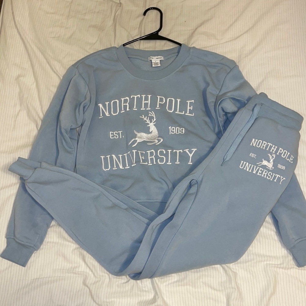 Got this pair at T.J. Maxx. Is in perfect condition.